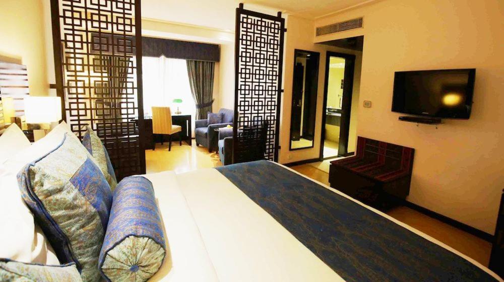 לאהור Park Lane Hotel מראה חיצוני תמונה